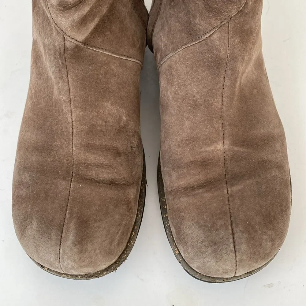 Teva Brown Boots Suede Finish Lined sz 8 Comfortable Boho CottageCore Urban Chic